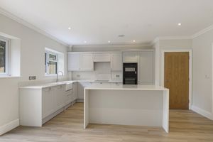 Photo 33- click for photo gallery